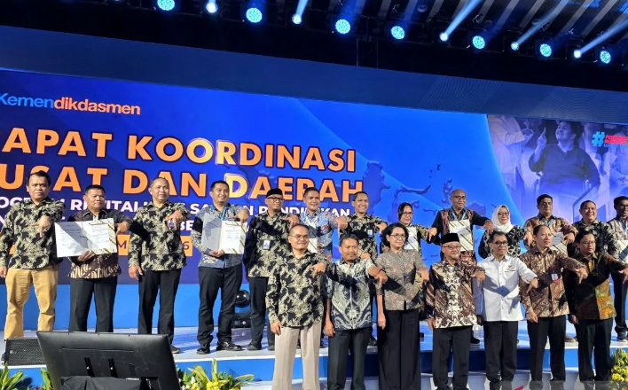 Aturan Dana BOS Berubah, Sekolah Kini Boleh Gunakan Anggaran untuk Perbaikan Kerusakan Ringan dan Bayar Tambahan Listrik